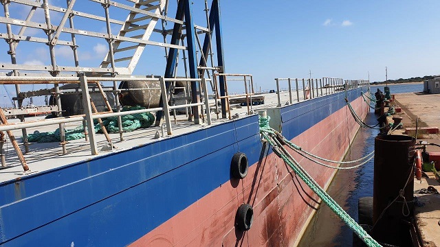 Deck barge 91 x 27 m for sale